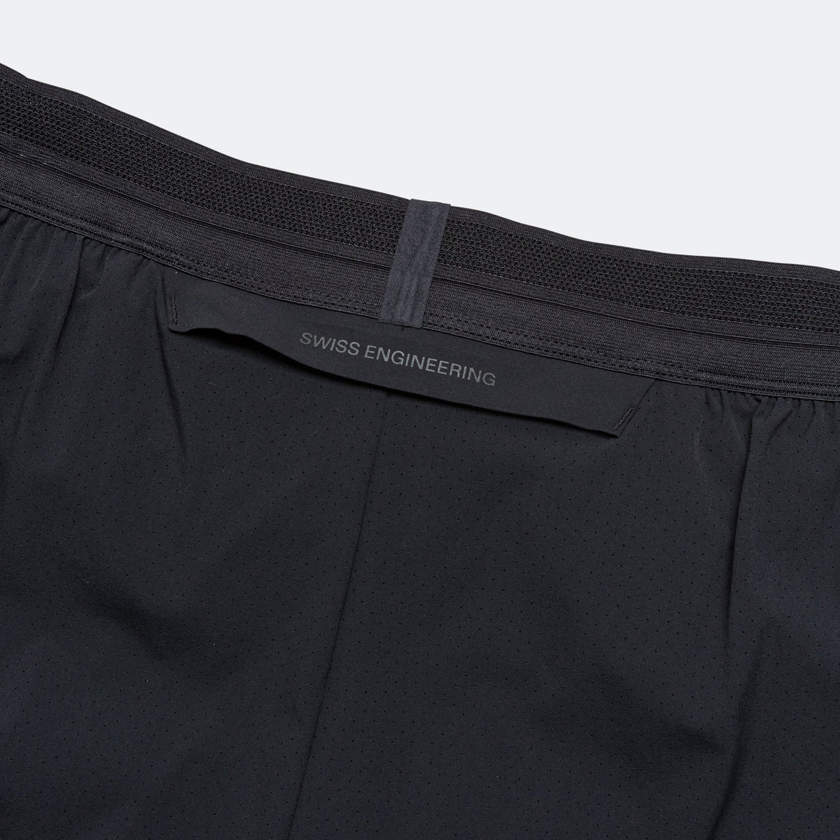 Womens 5" Performance Woven Shorts - Black